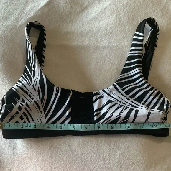 Athleta Swim Square Neck Bikini Top Bra XS Black White 64023 Stretch Mesh Detail - Picture 9 of 9
